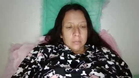 Snapshot of milfevha chatting on 02-15-25, 08:01 milfevha online show from 02-15-25, 08:01