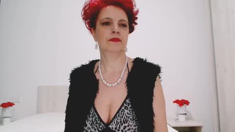 Snapshot of milffsupreme chatting on 12-07-24, 12:13 Milfsupreme online show from 12-07-24, 12:13
