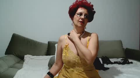 Snapshot of milffsupreme chatting on 02-09-25, 09:28 Milfsupreme online show from 02-09-25, 09:28