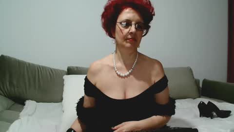 Snapshot of milffsupreme chatting on 02-27-25, 09:04 Milfsupreme online show from 02-27-25, 09:04