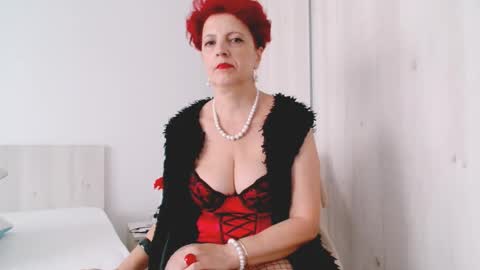 Snapshot of milffsupreme chatting on 09-12-25, 11:32 Milfsupreme online show from 09-12-25, 11:32