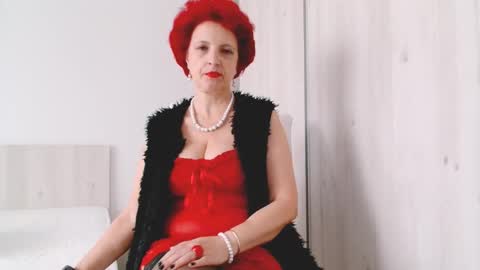 Snapshot of milffsupreme chatting on 10-09-25, 11:30 Milfsupreme online show from 10-09-25, 11:30