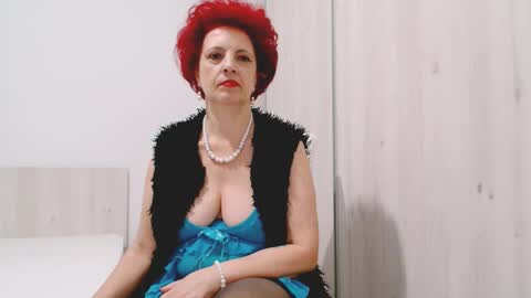 Snapshot of milffsupreme chatting on 12-02-25, 12:21 Milfsupreme online show from 12-02-25, 12:21