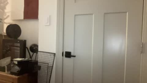 Snapshot of milfhunter1736 chatting on 12-22-24, 01:00 HungCollege online show from 12-22-24, 01:00