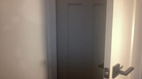 Snapshot of milfhunter1736 chatting on 03-08-25, 08:35 HungCollege online show from 03-08-25, 08:35