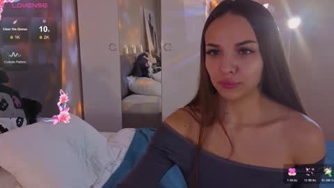 Milana online show from 11-19-25, 02:22