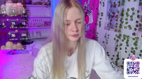 Snapshot of miliameow chatting on 01-29-25, 09:39 Milia online show from 01-29-25, 09:39