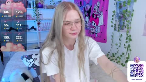 Snapshot of miliameow chatting on 02-03-25, 02:25 Milia online show from 02-03-25, 02:25