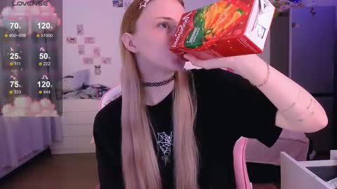 Milia online show from 12-05-25, 06:44