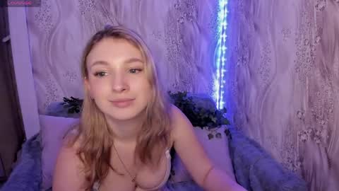 milinafox online show from 04-01-26, 11:11