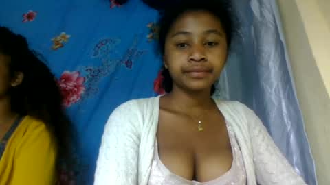 Snapshot of milinasy chatting on 06-25-26, 06:51 milinasy online show from 06-25-26, 06:51