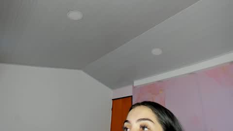 Snapshot of milk_candy16 chatting on 10-12-25, 11:09 S O F I A online show from 10-12-25, 11:09