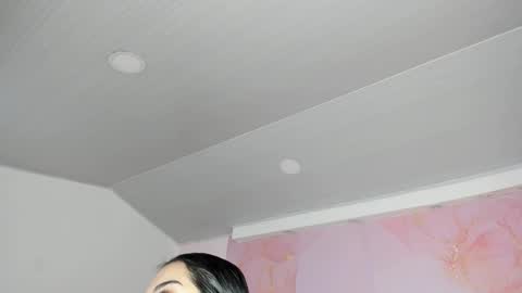 Snapshot of milk_candy16 chatting on 10-18-25, 12:06 S O F I A online show from 10-18-25, 12:06