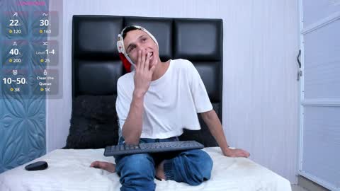 Snapshot of milk_max18 chatting on 12-05-24, 09:06 MAX online show from 12-05-24, 09:06