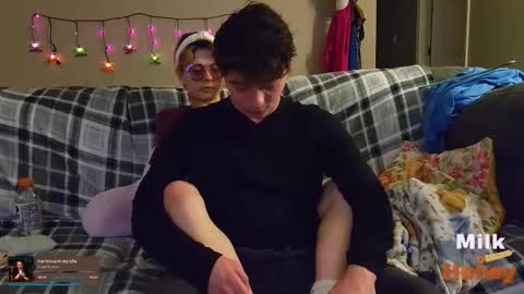 MilkandHoney online show from 11-03-25, 03:30