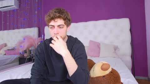 milkhunter_ online show from 04-11-26, 07:45