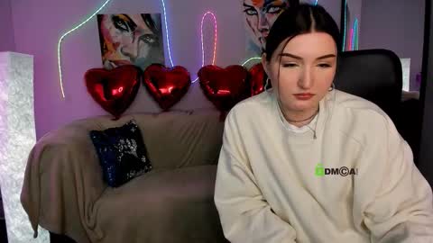 Snapshot of milki_wey chatting on 02-08-26, 11:35 Mila online show from 02-08-26, 11:35