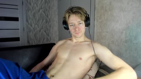 Snapshot of milkiwy chatting on 02-04-25, 05:21 Isaac online show from 02-04-25, 05:21