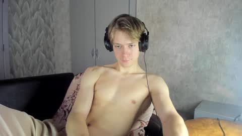 Snapshot of milkiwy chatting on 02-07-25, 05:31 Isaac online show from 02-07-25, 05:31