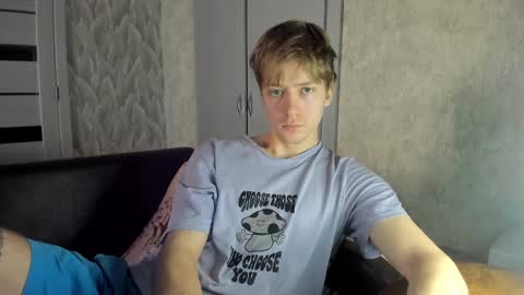 Snapshot of milkiwy chatting on 02-12-25, 06:08 Isaac online show from 02-12-25, 06:08