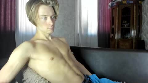 Snapshot of milkiwy chatting on 09-14-25, 06:23 Isaac online show from 09-14-25, 06:23