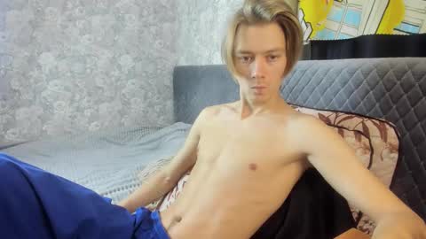 Snapshot of milkiwy chatting on 09-22-25, 06:59 Isaac online show from 09-22-25, 06:59