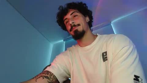 Snapshot of milkoffee chatting on 05-17-26, 05:42 milkoffee online show from 05-17-26, 05:42