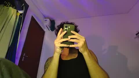 Snapshot of milkoffee chatting on 06-10-26, 02:56 milkoffee online show from 06-10-26, 02:56