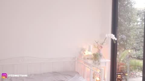 Snapshot of milky_0 chatting on 03-26-26, 05:18 milky_0 online show from 03-26-26, 05:18