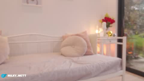 milky_0 online show from 05-11-26, 07:11