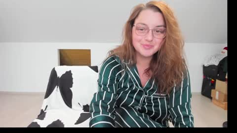 Livia online show from 12-20-25, 10:33