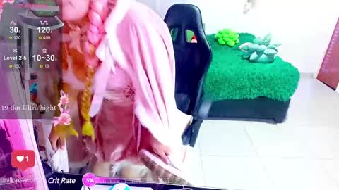 Snapshot of milkysakura chatting on 12-22-24, 06:28 Abby Lilia online show from 12-22-24, 06:28