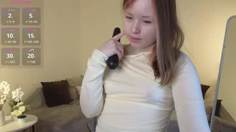 Snapshot of milkyshowproject chatting on 05-03-26, 04:35 Ula online show from 05-03-26, 04:35