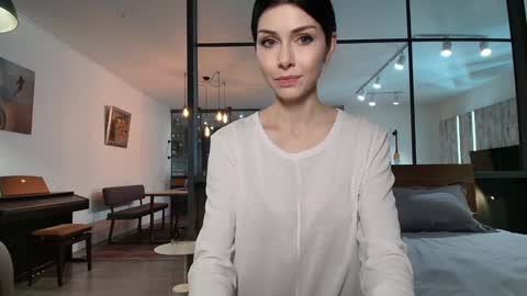 milla bella online show from 02-27-26, 07:03