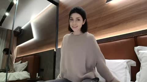 milla bella online show from 04-28-26, 06:35