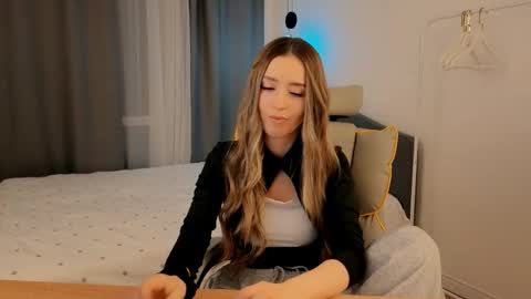 Eva online show from 02-28-26, 03:29