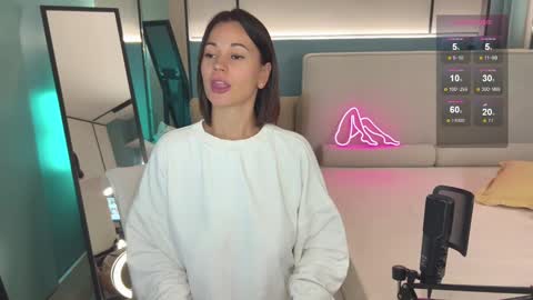 Mila online show from 02-18-25, 10:25