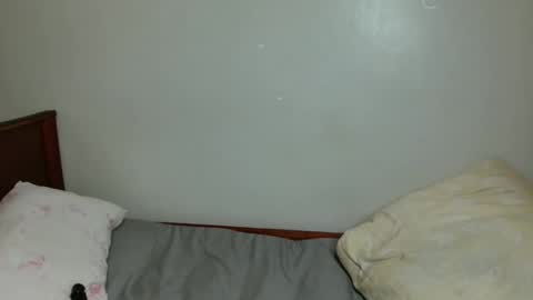 Snapshot of milla_nova chatting on 11-17-25, 12:49 nova online show from 11-17-25, 12:49