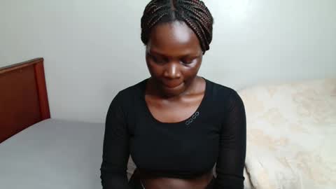 Snapshot of milla_nova chatting on 11-26-25, 12:39 nova online show from 11-26-25, 12:39