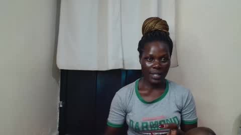 Snapshot of milla_nova chatting on 11-29-25, 03:15 nova online show from 11-29-25, 03:15