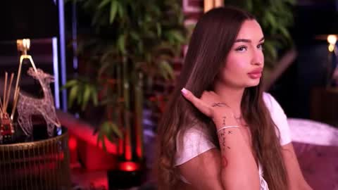 Milla online show from 12-20-25, 07:37