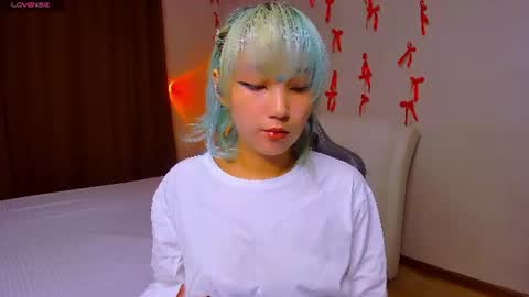 Milla or just Mi online show from 07-25-26, 01:19