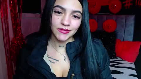 Snapshot of millacounisslosexanal chatting on 03-05-25, 09:48 Violeta online show from 03-05-25, 09:48