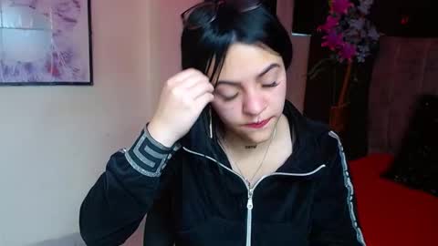 Violeta online show from 11-13-25, 03:22