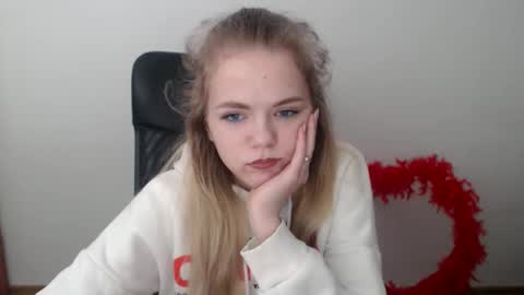 millaloveli online show from 02-14-26, 08:33