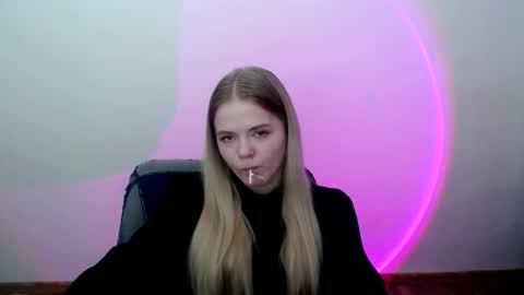 millaloveli online show from 03-07-26, 08:55