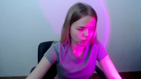 millaloveli online show from 03-25-26, 08:09