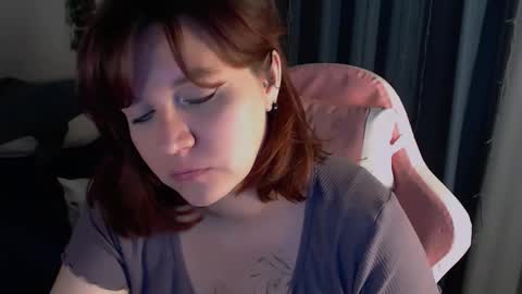 Milla online show from 11-21-25, 04:49