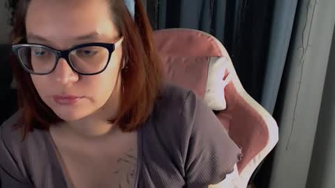 Milla online show from 11-23-25, 05:13