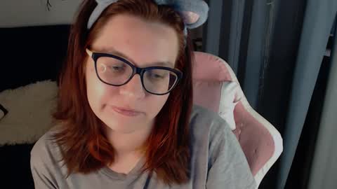 Snapshot of millapoolys chatting on 05-08-26, 04:12 Milla online show from 05-08-26, 04:12